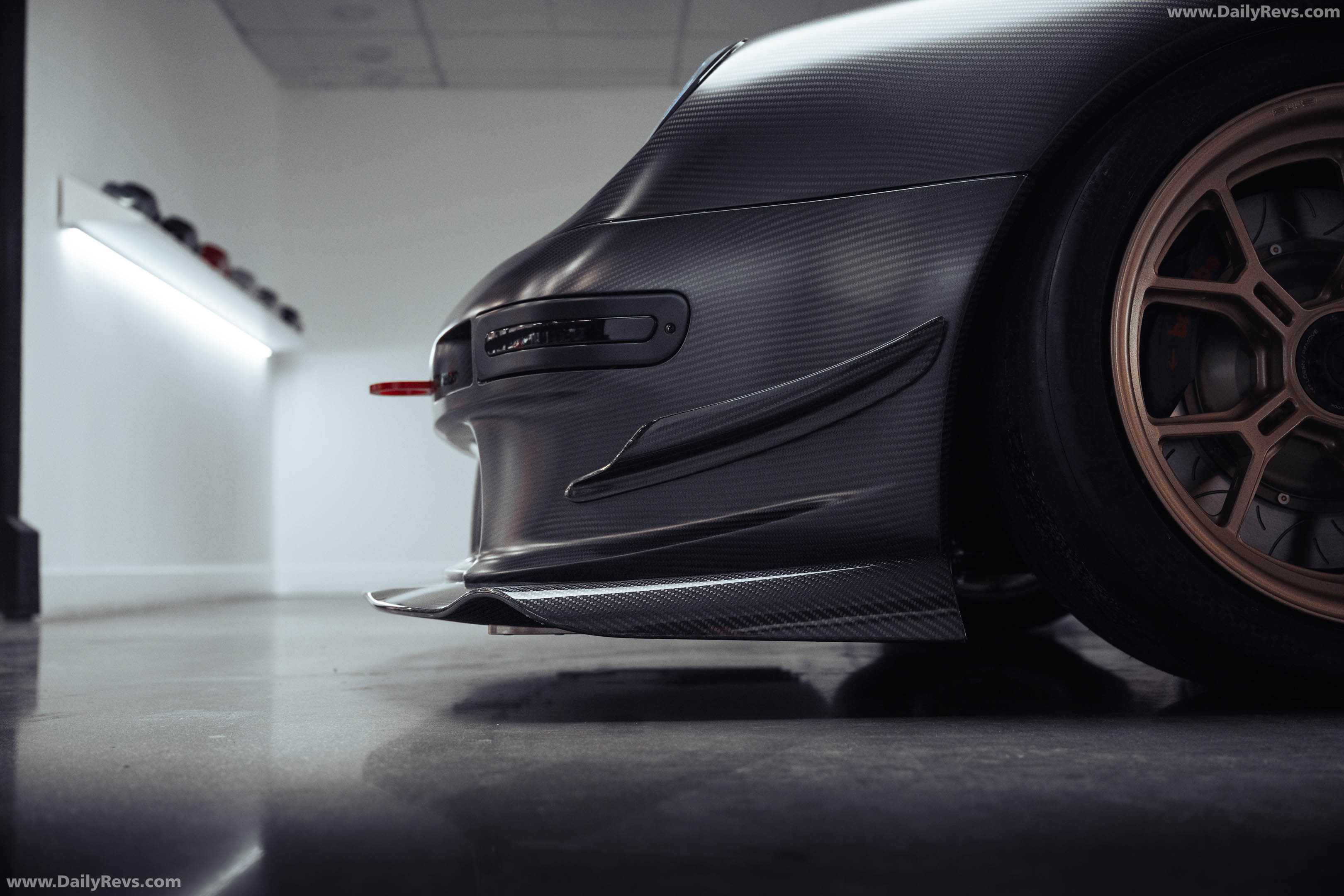 2027 Gunther Werks GXR-Evo Exterior